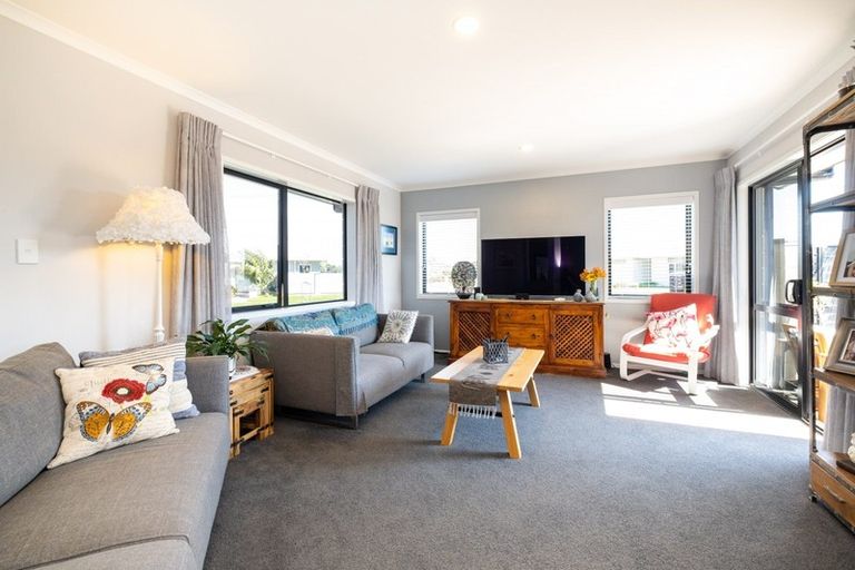 Photo of property in 1 Drake Crescent, Awatoto, Napier, 4110