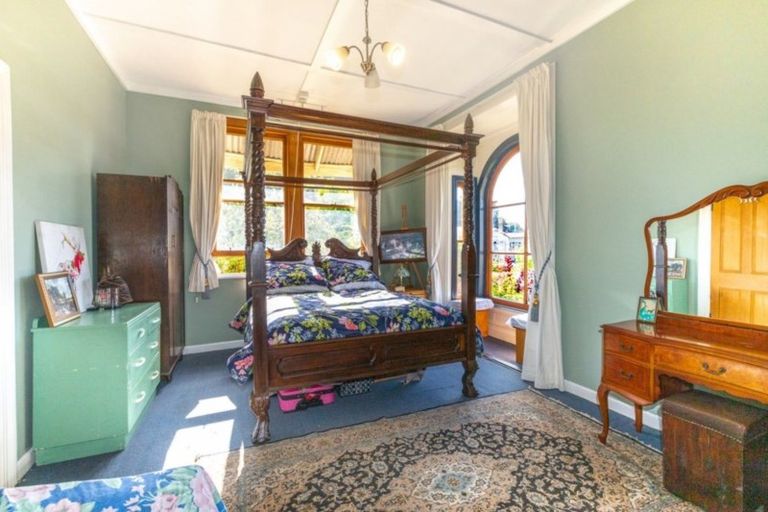 Photo of property in 128 Glen Road, The Glen, Dunedin, 9011