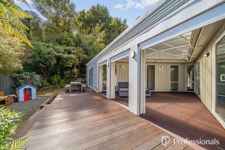 Photo of property in 97 Tawhai Street, Stokes Valley, Lower Hutt, 5019