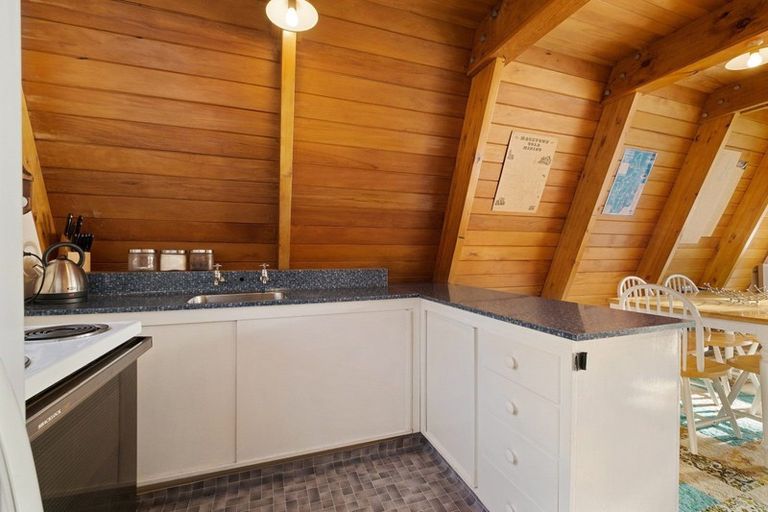 Photo of property in 19 Wesney Terrace, Kingston, Athol, 9793