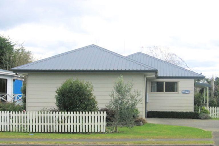 Photo of property in 107 The Drive, Whangamata, 3620