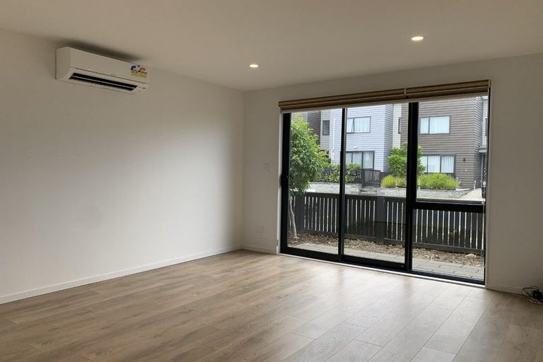 Photo of property in 49 Gecko Road, Hobsonville, Auckland, 0616