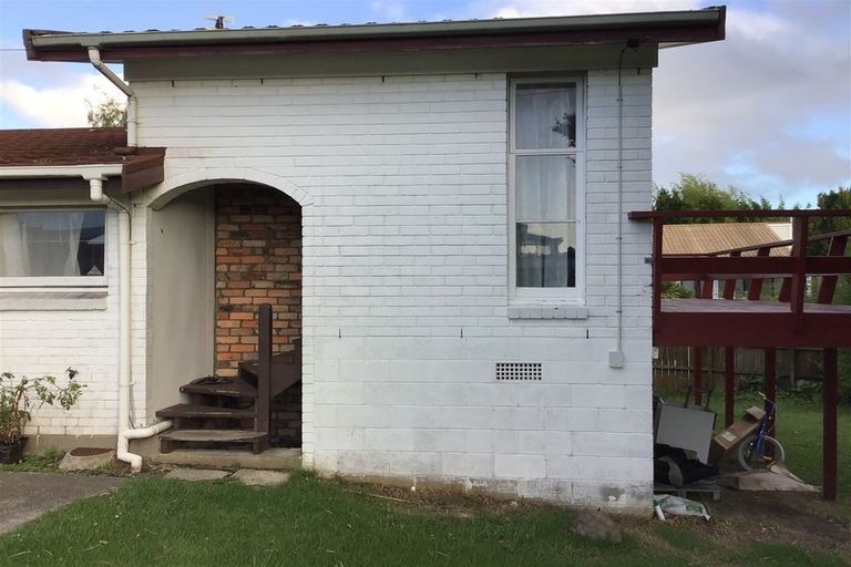 Photo of property in 2/462 Hillsborough Road, Mount Roskill, Auckland, 1041