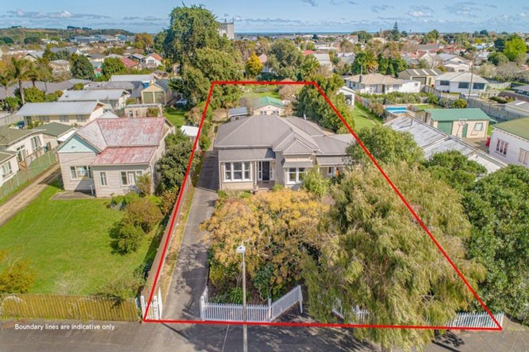 Photo of property in 45 Gonville Avenue, Gonville, Whanganui, 4501