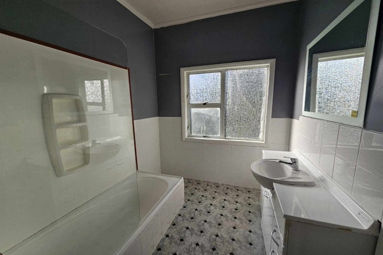 Photo of property in 34 Polson Street, Castlecliff, Whanganui, 4501