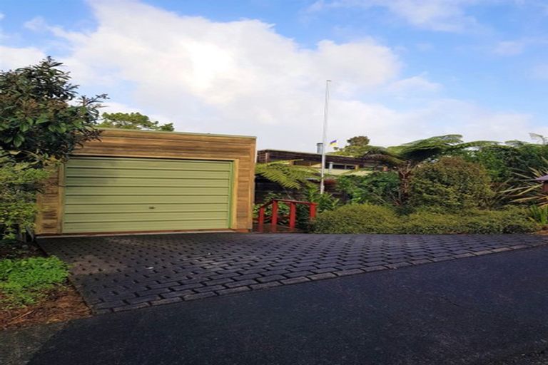 Photo of property in 58 Rosecamp Road, Beach Haven, Auckland, 0626