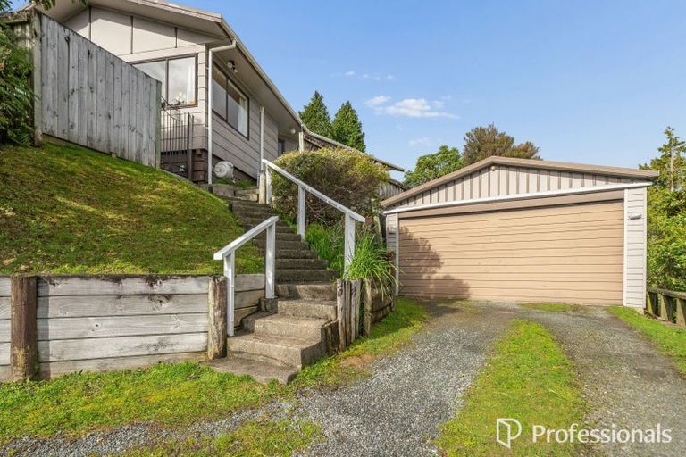 Photo of property in 15c Glen Road, Stokes Valley, Lower Hutt, 5019