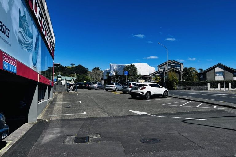 Photo of property in 24-25/66 Mount Eden Road, Mount Eden, Auckland, 1024