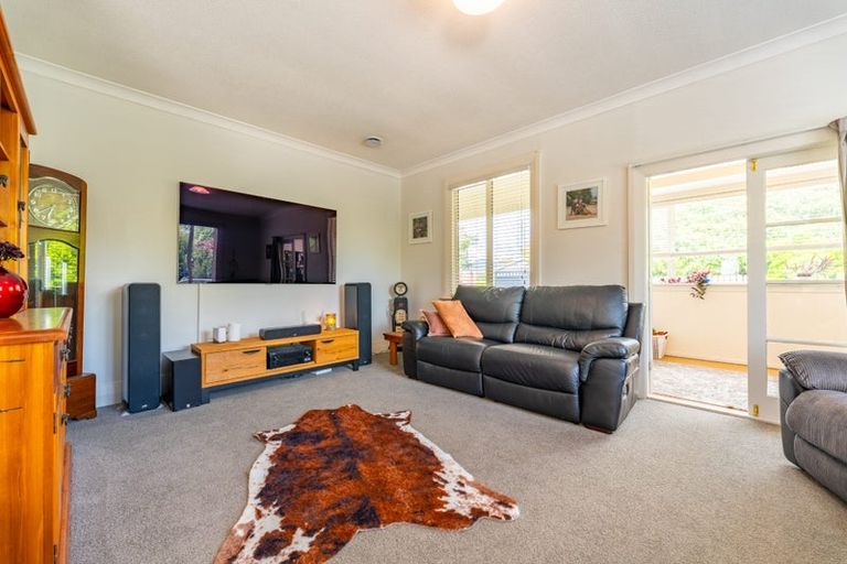 Photo of property in 8 London Street, Hampden, 9410