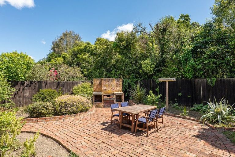 Photo of property in 19b Kingham Place, Avonhead, Christchurch, 8042