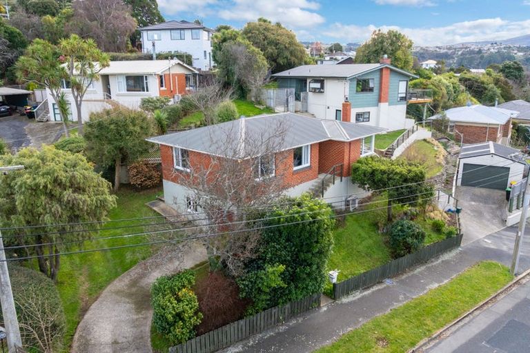 Photo of property in 102 Easther Crescent, Kew, Dunedin, 9012