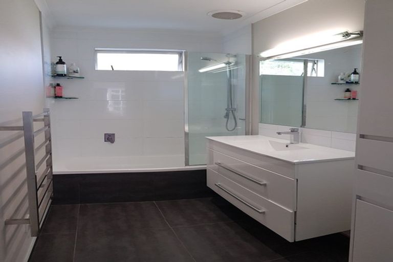 Photo of property in 57 Dunedin Street, Redwood, Christchurch, 8051