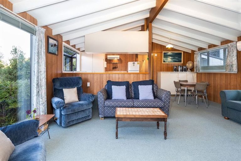 Photo of property in 659 Queen Charlotte Drive, Havelock, Picton, 7281