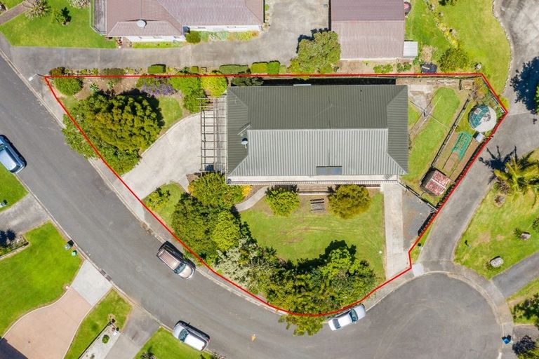 Photo of property in 25 Puketiro Place, Paihia, 0200