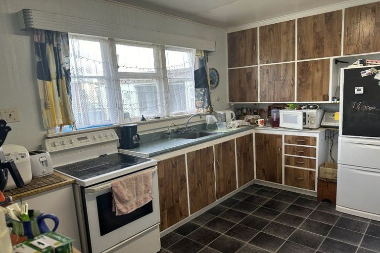 Photo of property in 22 Conway Road, Eltham, 4322