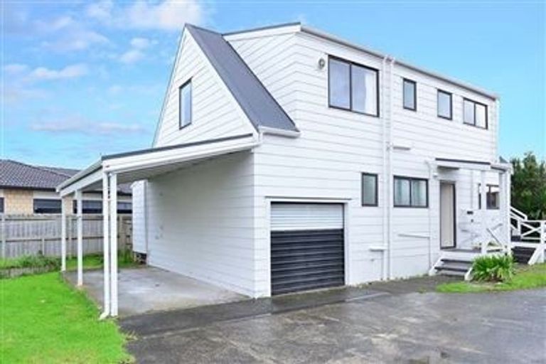 Photo of property in 1/26 Riverside Road, Orewa, 0931
