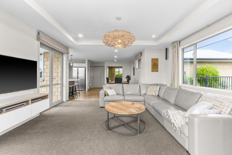 Photo of property in 17 Margaret Avenue, Havelock North, 4130