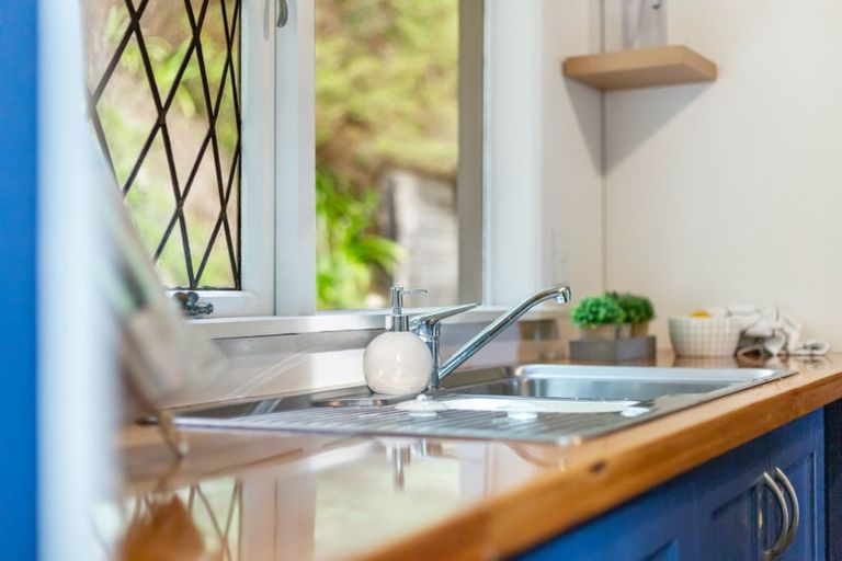 Photo of property in 82 Cluny Road, Plimmerton, Porirua, 5026