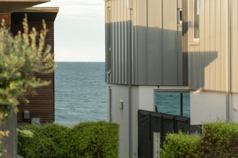 Photo of property in 116 Karewa Parade, Papamoa Beach, Papamoa, 3118