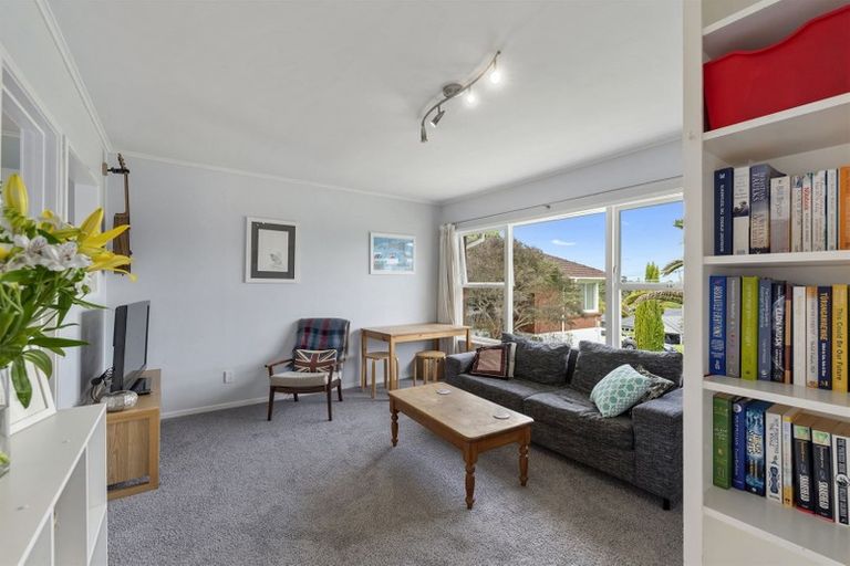 Photo of property in 3/40 Lake Road, Narrow Neck, Auckland, 0624