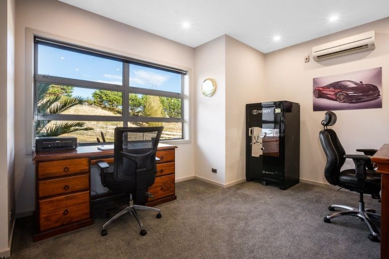 Photo of property in 75b Paremata Haywards Road, Pauatahanui, Porirua, 5381