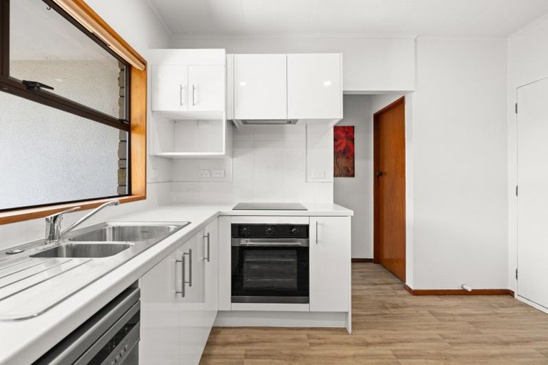 Photo of property in 1/16 Guthrie Road, Havelock North, 4130