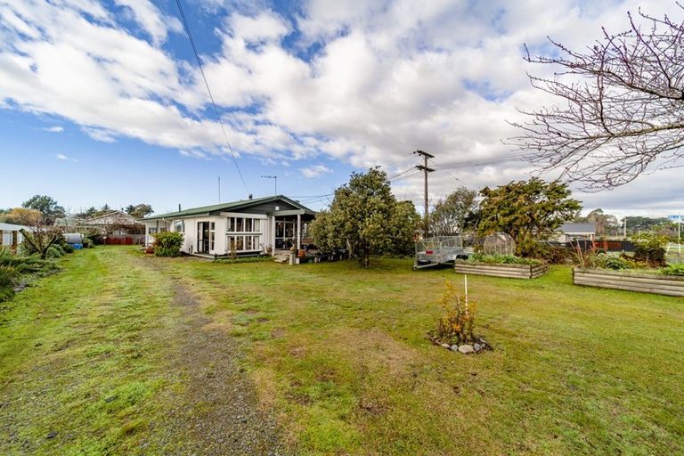 Photo of property in 11 Bell Street, Otane, 4202