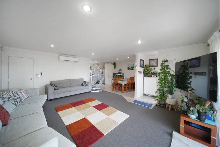 Photo of property in 8 Aspenwood Place, Favona, Auckland, 2024