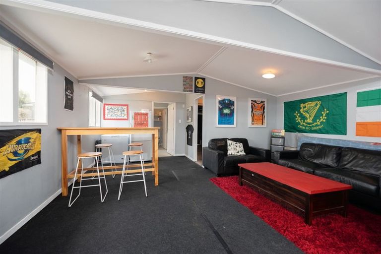 Photo of property in 25 Tiroroa Avenue, Te Atatu South, Auckland, 0610