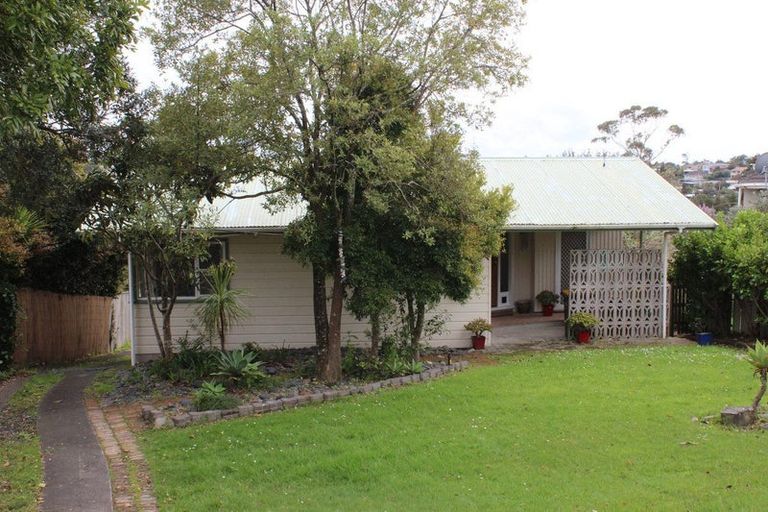 Photo of property in 71 Park Rise, Campbells Bay, Auckland, 0630