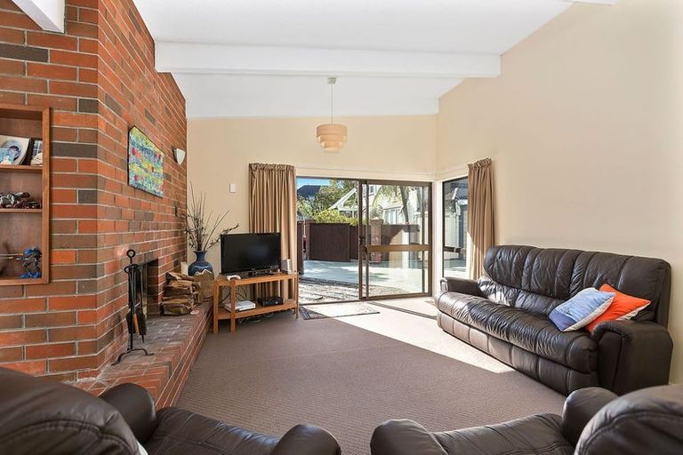 Photo of property in 33b Cockayne Road, Khandallah, Wellington, 6035