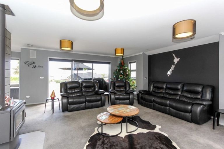 Photo of property in 45 Dillon Drive, Bell Block, New Plymouth, 4312