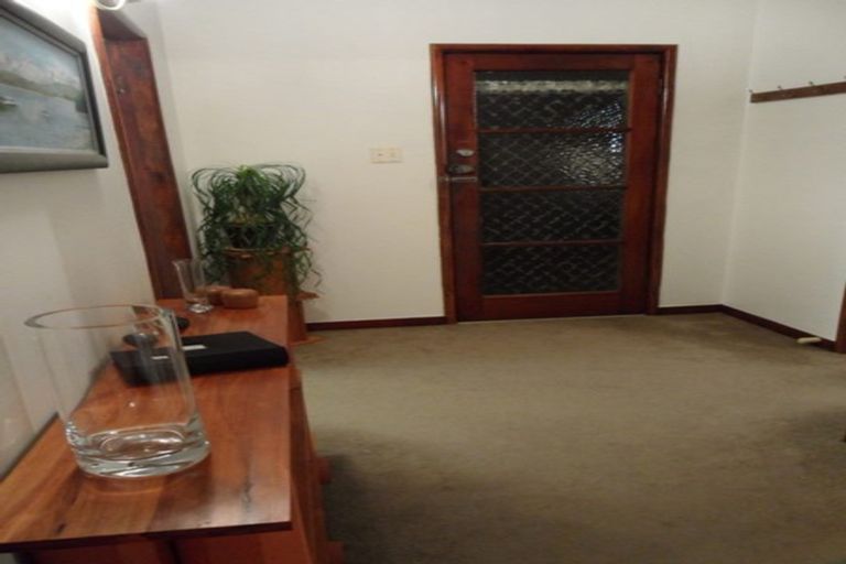 Photo of property in 49f Martyn Street, Waiuku, 2123