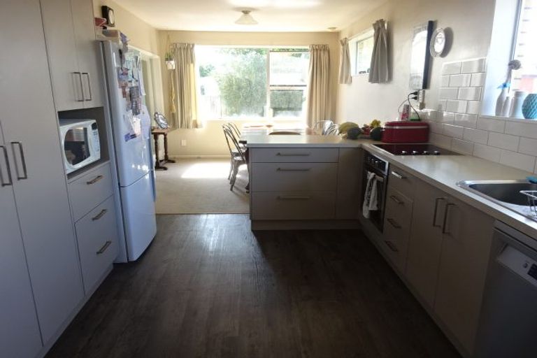 Photo of property in 90a Somerfield Street, Somerfield, Christchurch, 8024