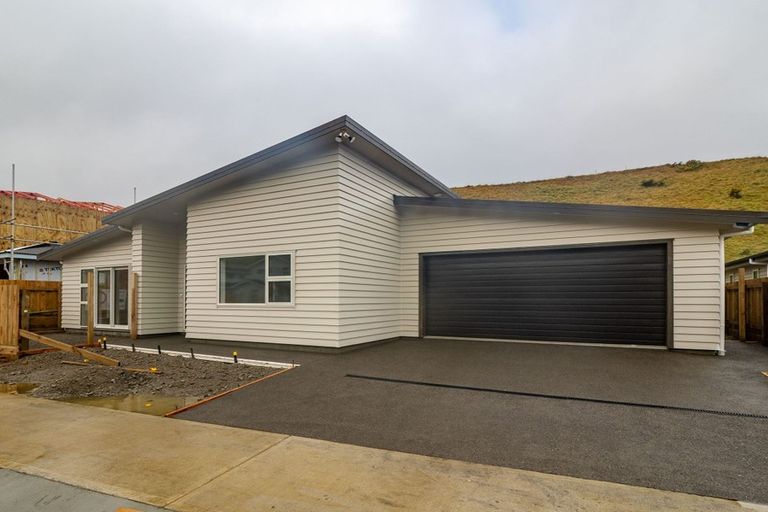 Photo of property in 38 Rochdale Drive, Churton Park, Wellington, 6037