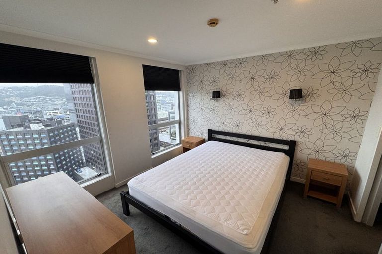 Photo of property in Terrace Heights Apartments, 14d/163 The Terrace, Wellington Central, Wellington, 6011