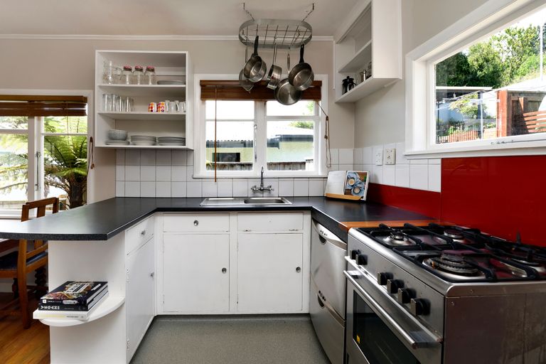 Photo of property in 64 Toi Toi Street, Toi Toi, Nelson, 7010