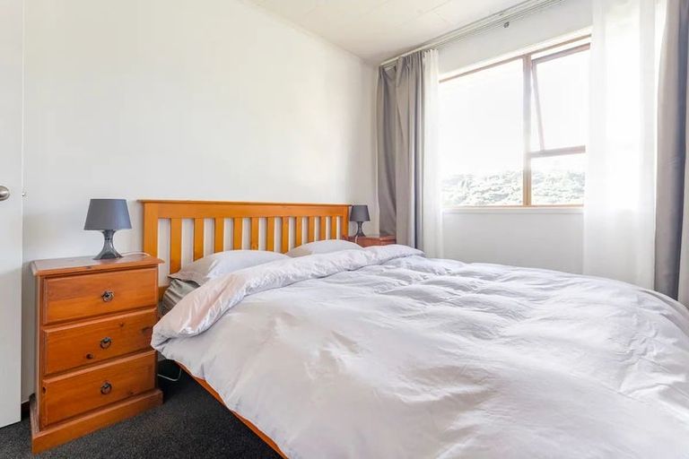 Photo of property in 53 Spinella Drive, Bayview, Auckland, 0629
