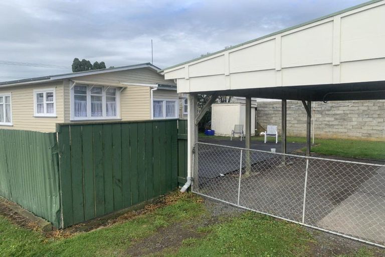 Photo of property in 60 Pukepapa Road, Marton, 4710