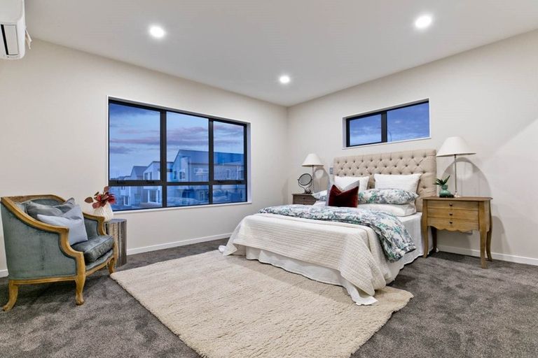 Photo of property in 40 Takurua Terrace, Orewa, 0931