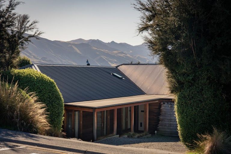 Photo of property in 188 Lakeview Terrace, Lake Hawea, 9382