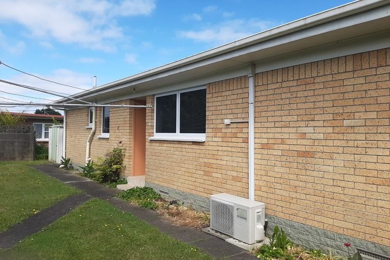 Photo of property in 2/4 Lupton Road, Manurewa, Auckland, 2102