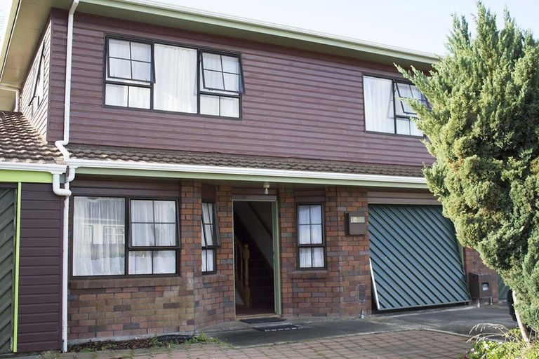 Photo of property in 5b Mclellan Street, Tawa, Wellington, 5028