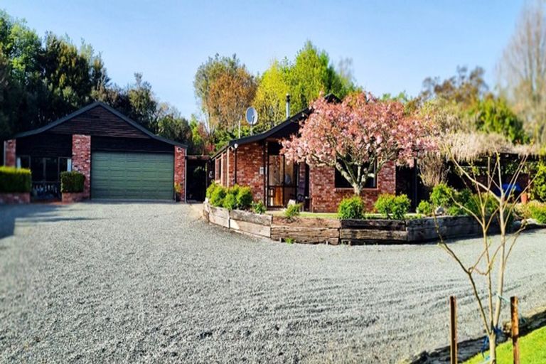 Photo of property in 61 Martin Road, Upper Moutere, 7175