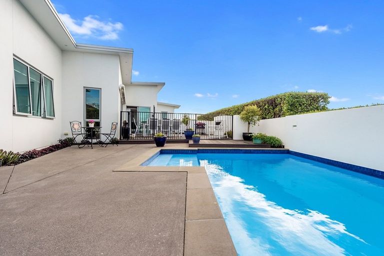 Photo of property in 1 Amberley Place, Flagstaff, Hamilton, 3210