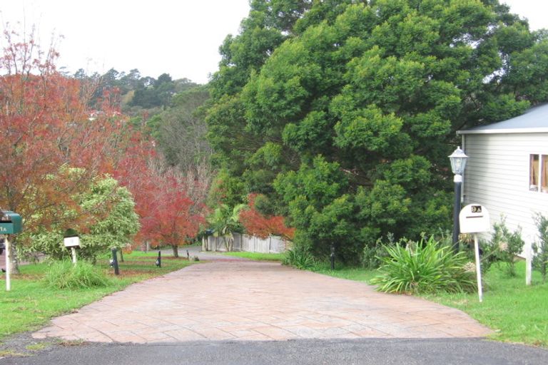 Photo of property in 9 Olwyn Place, Greenhithe, Auckland, 0632