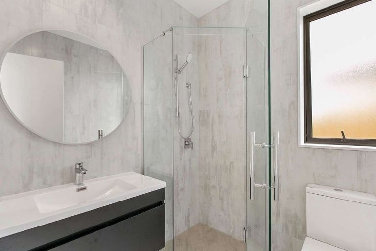 Photo of property in 9 Holcroft Street, Papakura, 2110