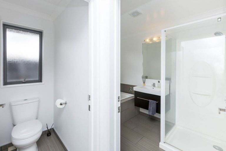 Photo of property in 6 Mount Marua Way, Timberlea, Upper Hutt, 5018