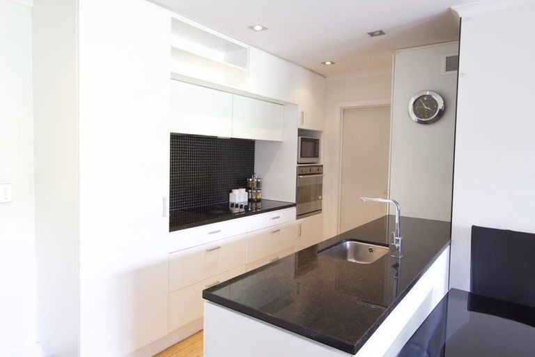 Photo of property in 2a/15 Fleet Street, Eden Terrace, Auckland, 1021