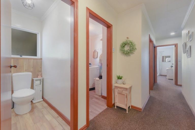 Photo of property in 16 Hollis Place, Brightwater, 7022